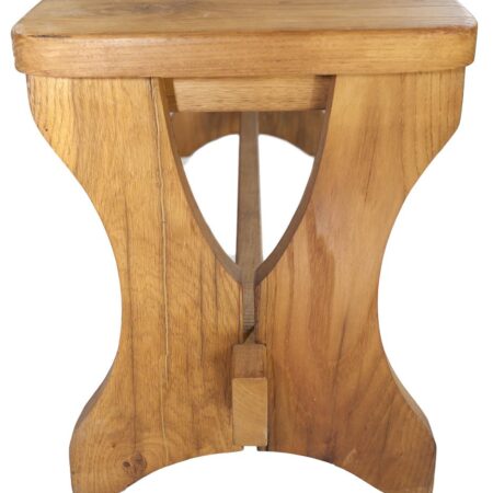 Romana Bench made from recycled oak barrels photo legs of the bench Romana Bench made from recycled oak barrels photo legs of the bench